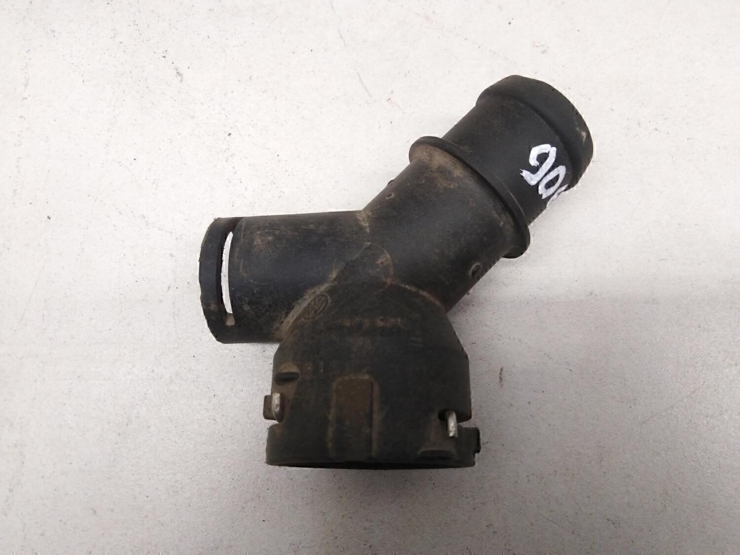 Фланец-тройник Audi Passat [B6] 2005-2010