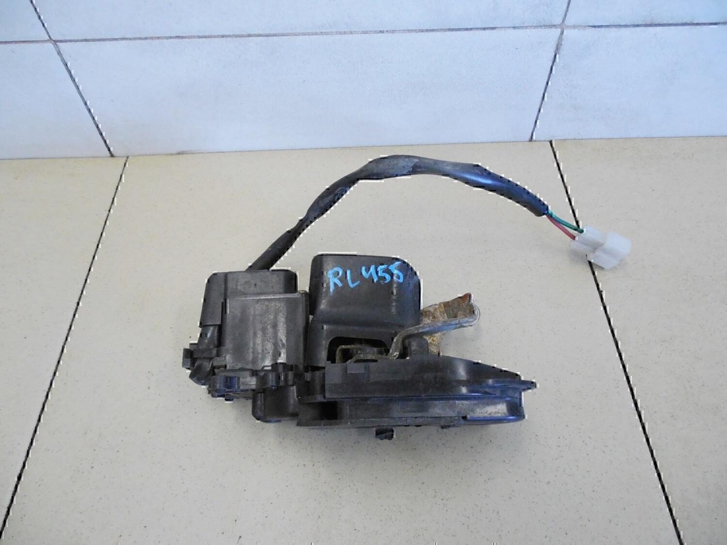 Замок двери задней левой MAZDA 626 (GE) 1992-1997