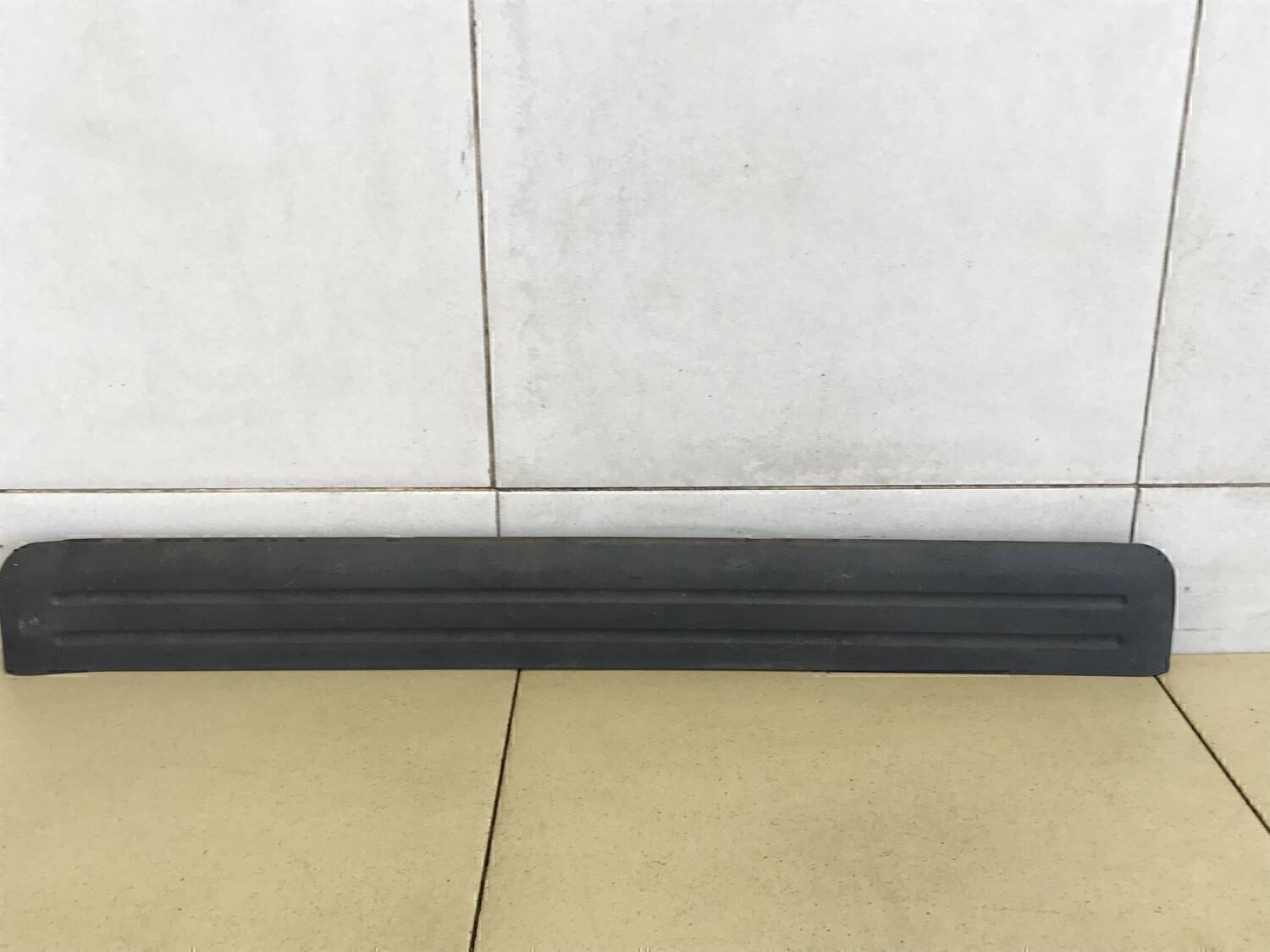 Накладка порога (внутренняя) KIA Sorento 2003-2009