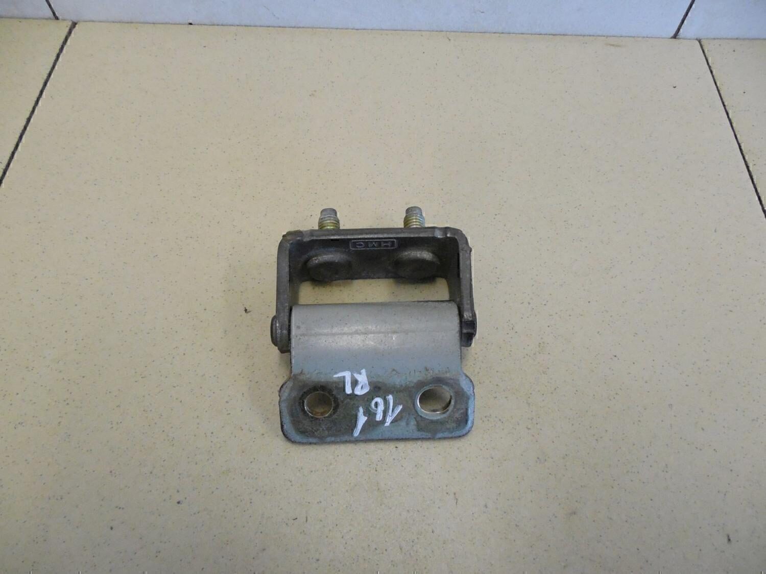 Петля двери багажника HYUNDAI Starex H1 1997-2007