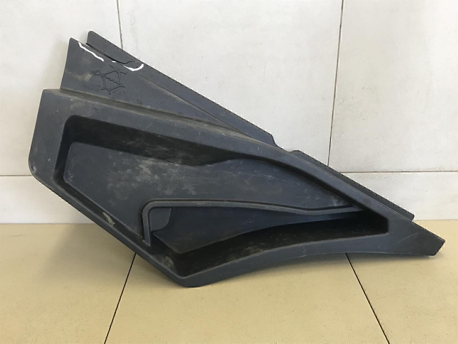 Пол багажника TOYOTA Corolla E15 2006-2013