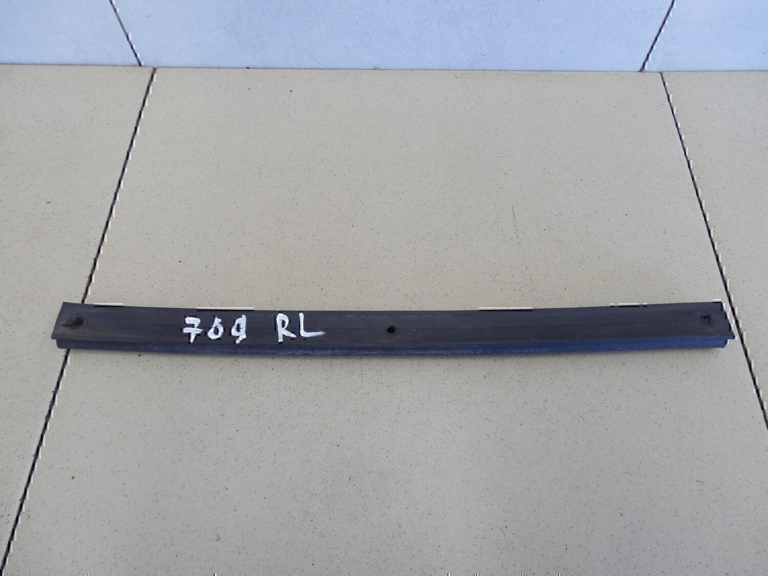 Уплотнитель двери MAZDA Mazda 3 (BK) 2002-2009