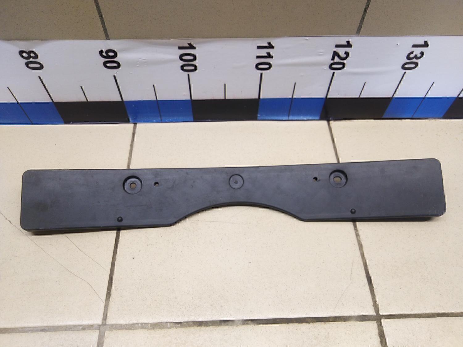 Накладка переднего бампера под номер TOYOTA Camry XV50 2011>