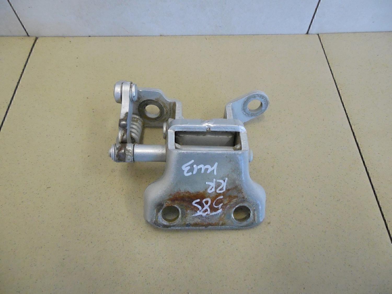 Петля двери задней правой нижняя Chery Indis 2011>