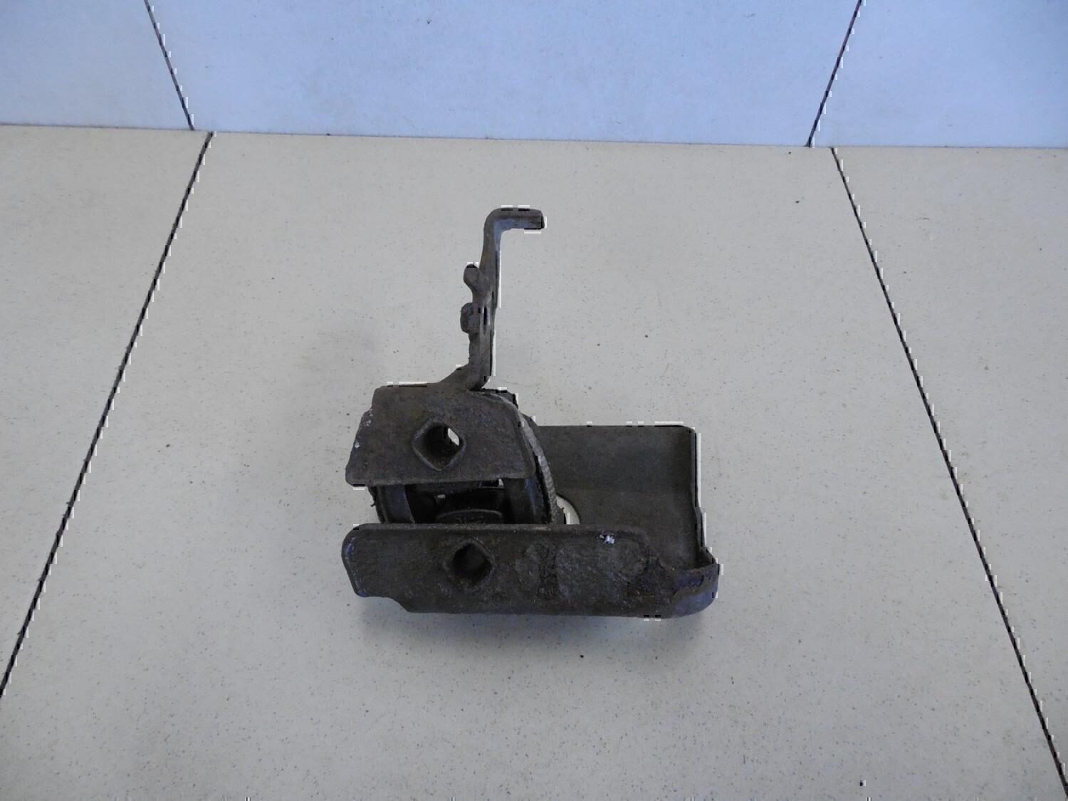 Кронштейн глушителя RENAULT Fluence 2010>