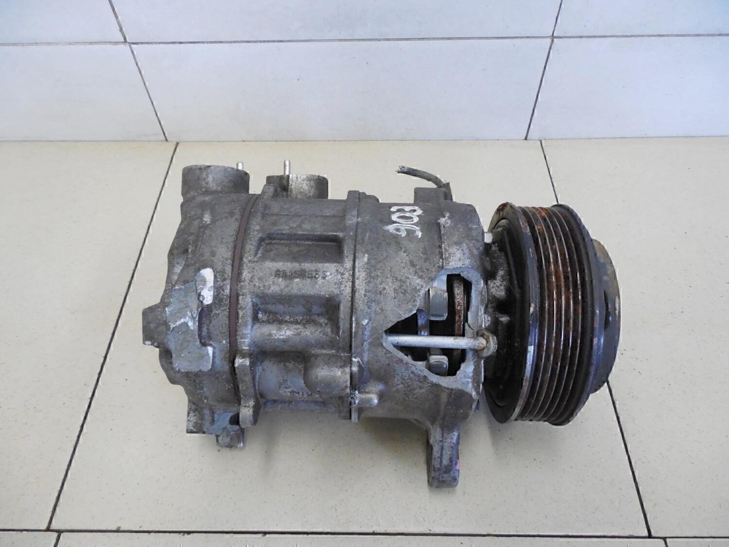 Компрессор системы кондиционирования BMW 1-серия F20/F21 2011>