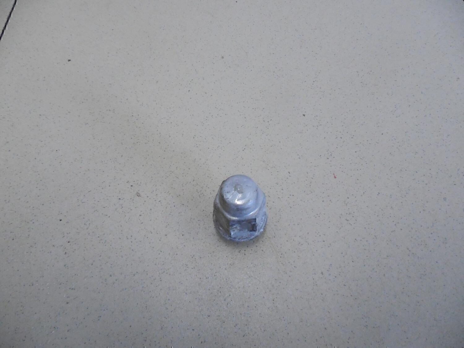 Гайка колеса Chevrolet Aveo (T300) 2011>