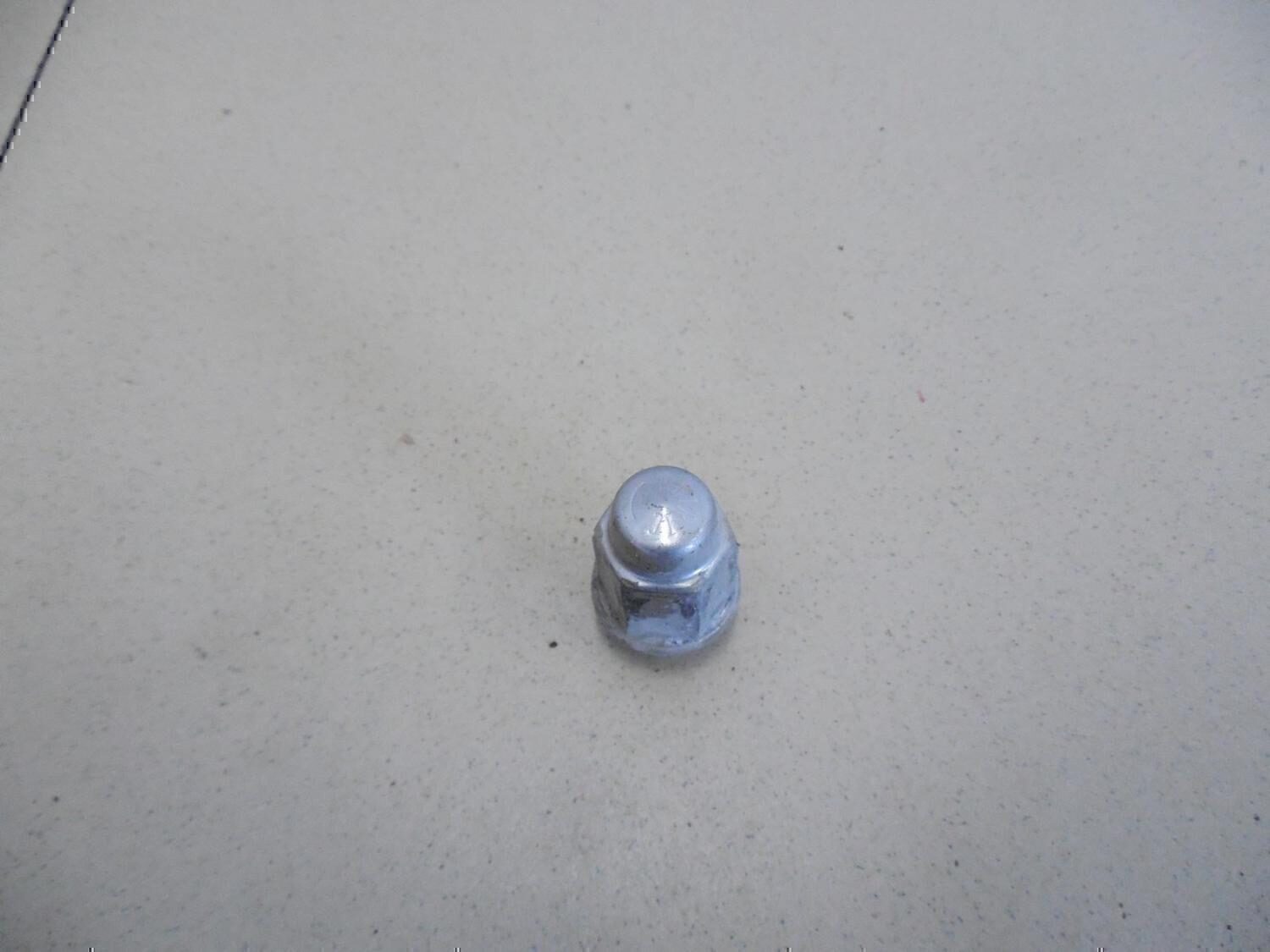 Гайка колеса Chevrolet Aveo (T300) 2011>