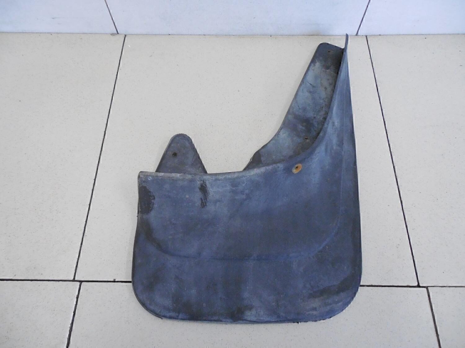 Брызговик задний правый Chevrolet Aveo (T300) 2011>