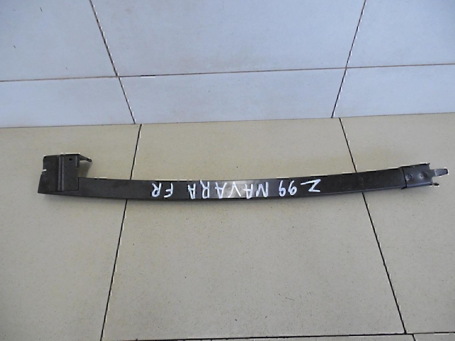 Направляющая стекла двери NISSAN Pathfinder (R51) 2005-2014