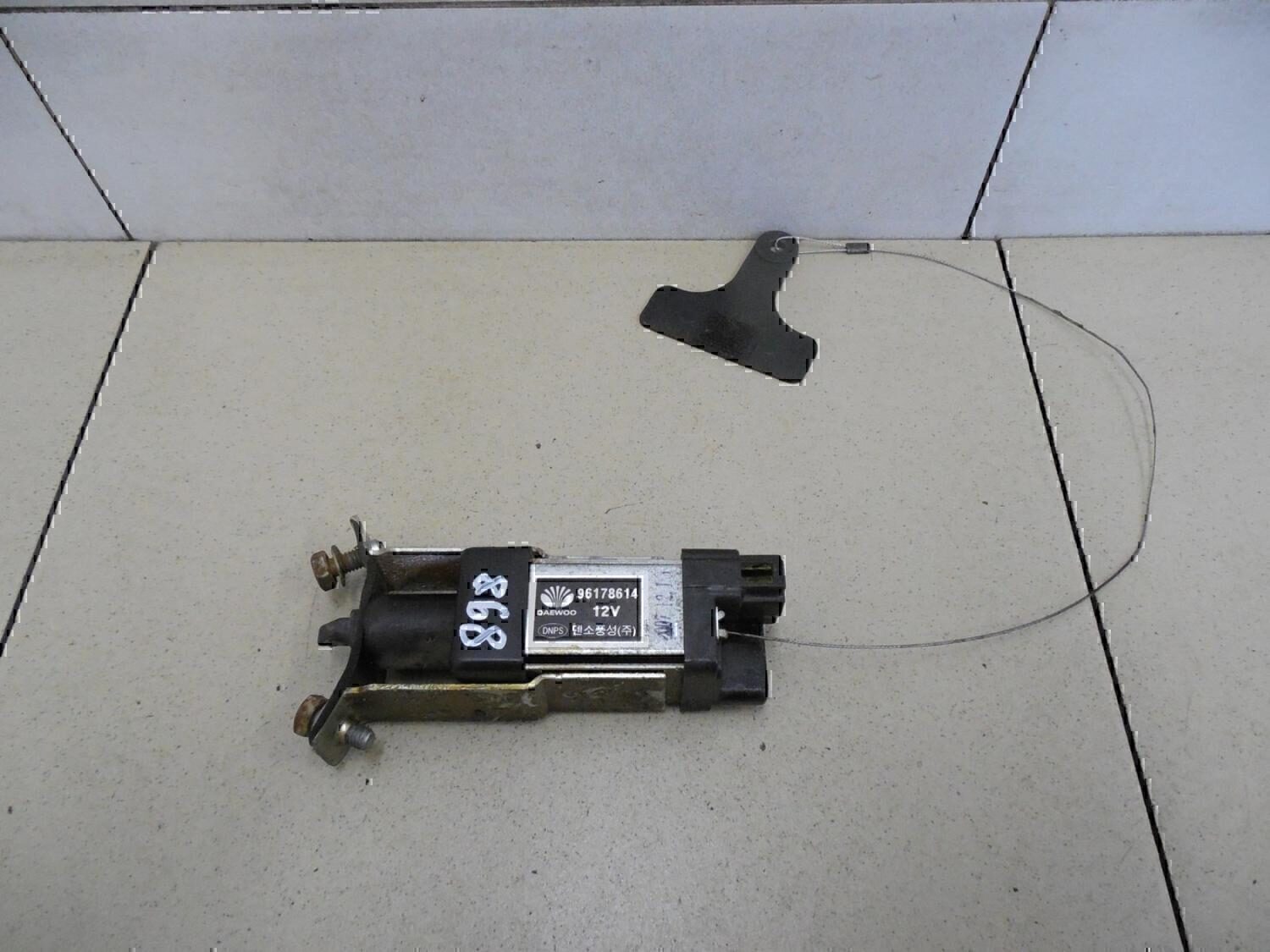 Активатор замка крышки бензобака DAEWOO Nexia 1995-2016