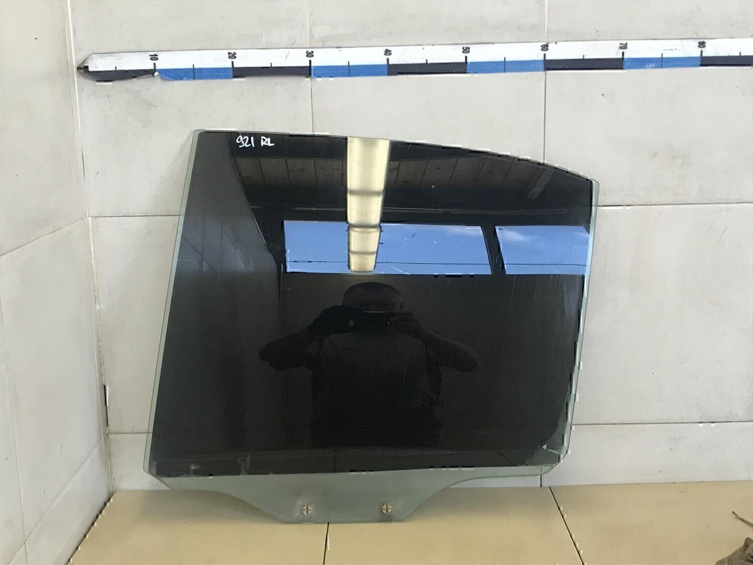 Стекло двери задней левой MITSUBISHI Galant (EA) 1997-2003