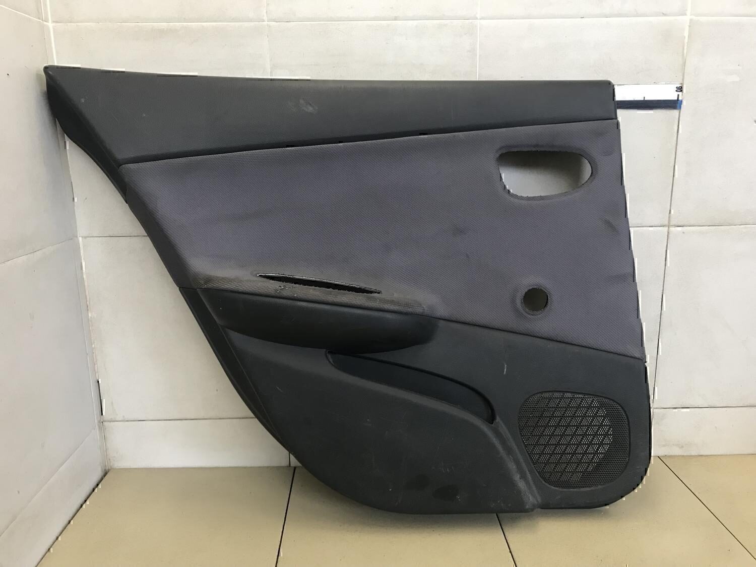 Обшивка двери задней левой NISSAN Primera P12E 2002-2007