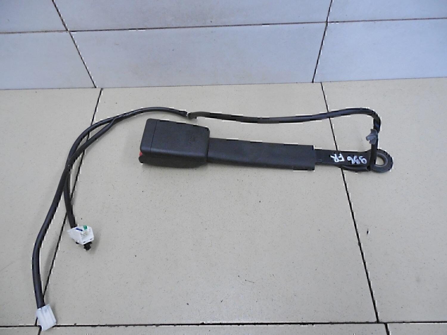 Ответная часть ремня безопасности NISSAN X-Trail (T31) 2007-2014