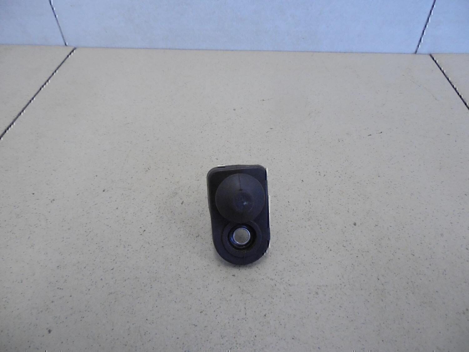 Выключатель концевой HYUNDAI Solaris 2010-2017