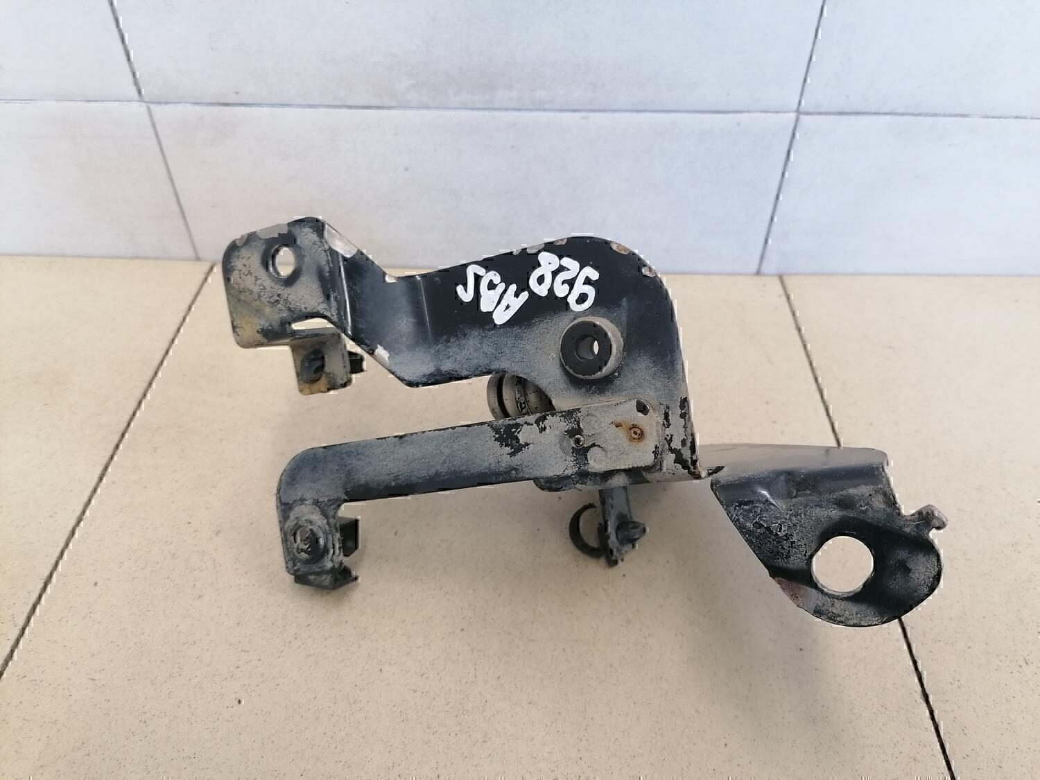 Кронштейн блока ABS (насос) HYUNDAI Solaris 2010-2017