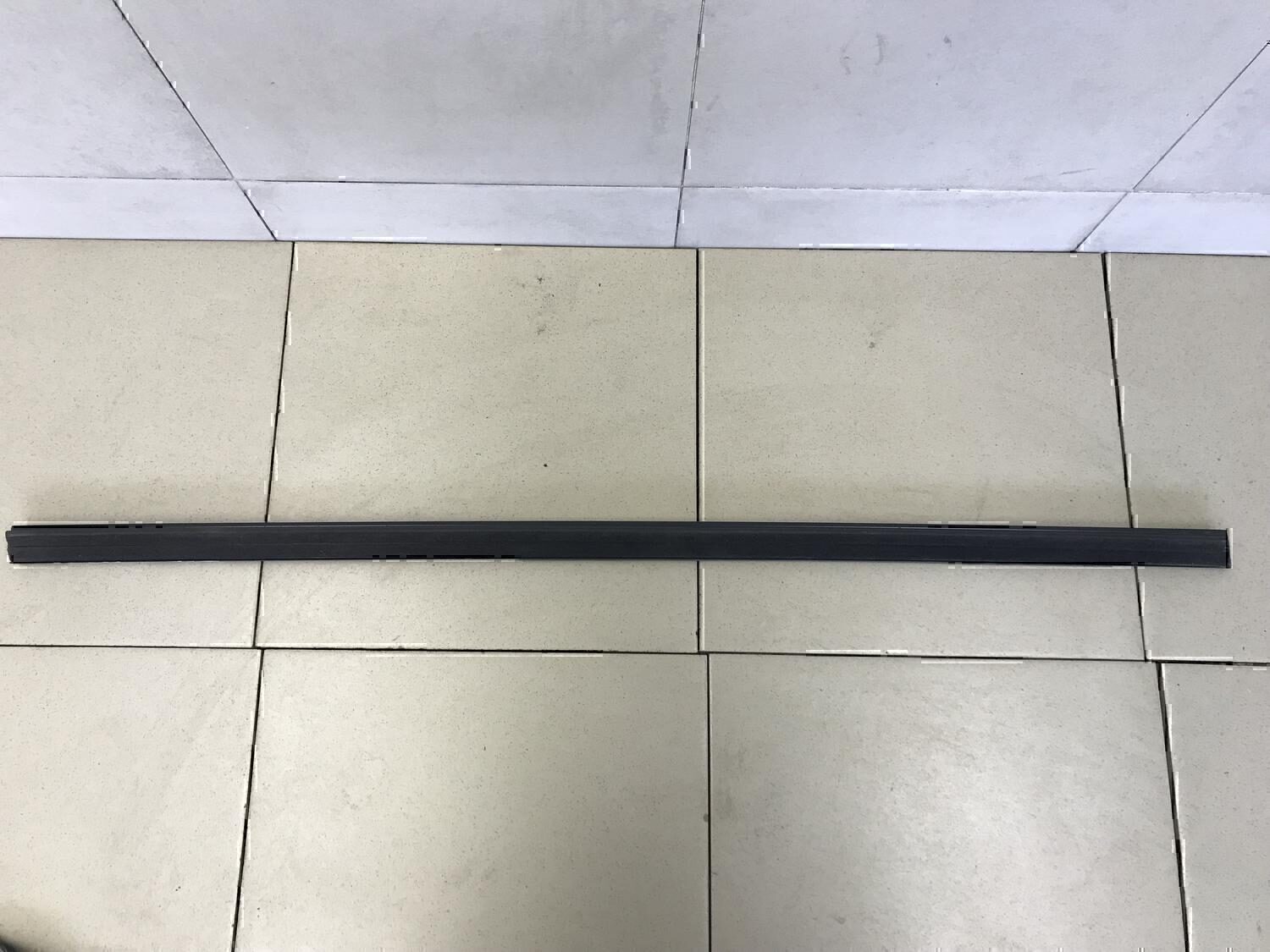 Уплотнитель (внутри) MITSUBISHI Lancer (CS/Classic) 2003-2006