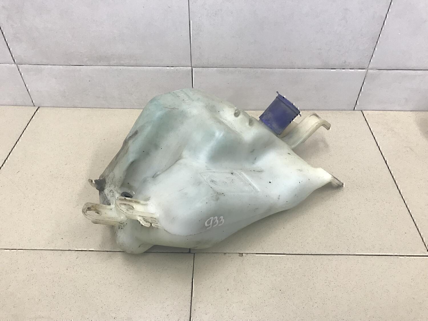 Бачок омывателя лобового стекла