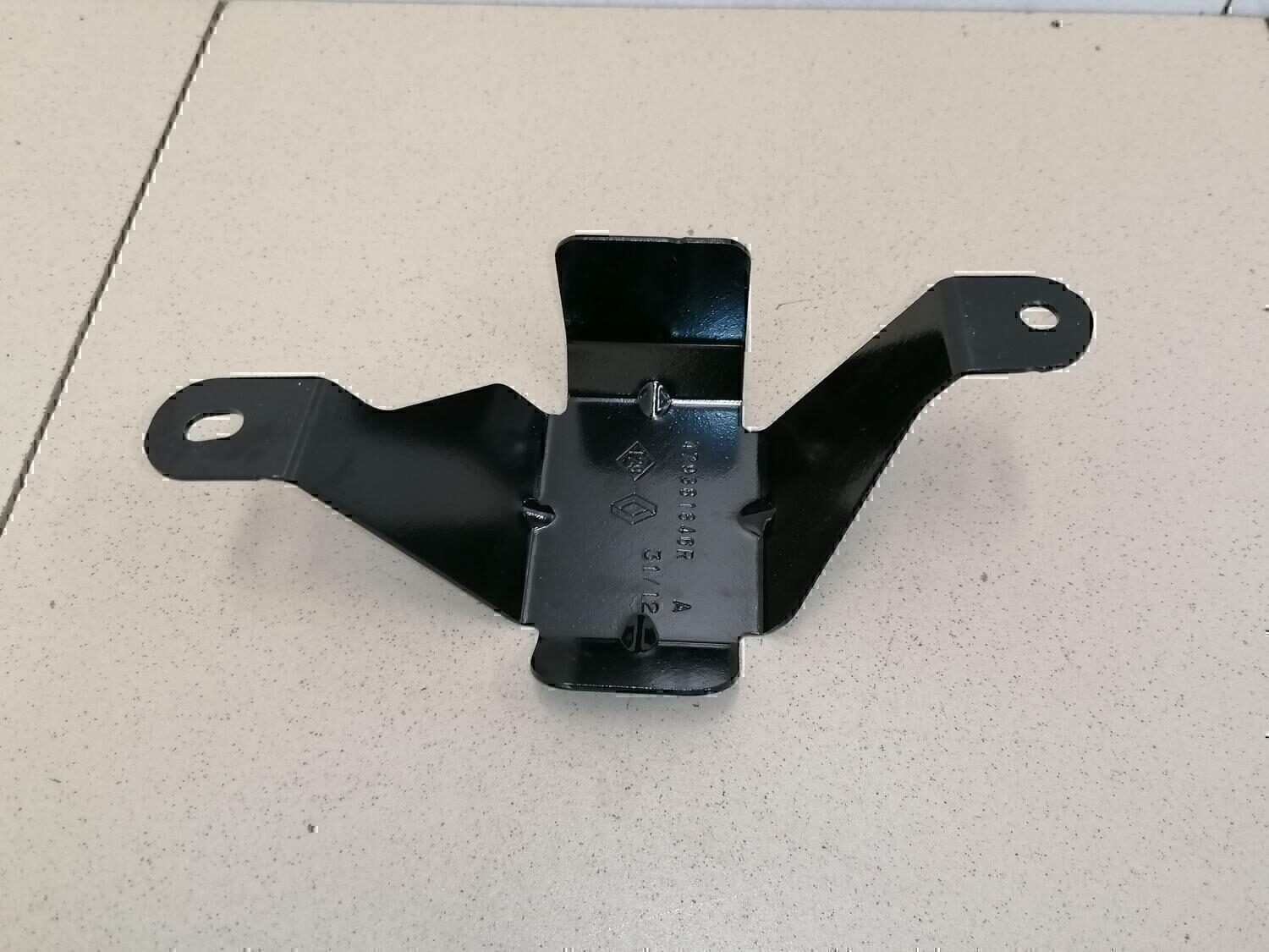 Кронштейн (сопут. товар) RENAULT Duster 2012>