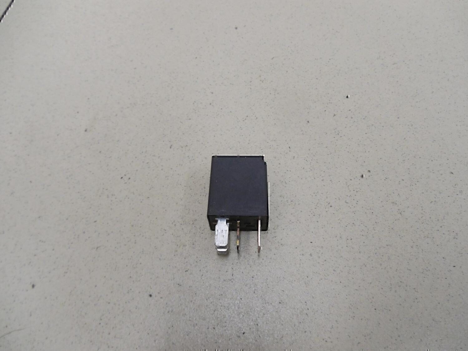 Реле FORD Fiesta 1995-2000