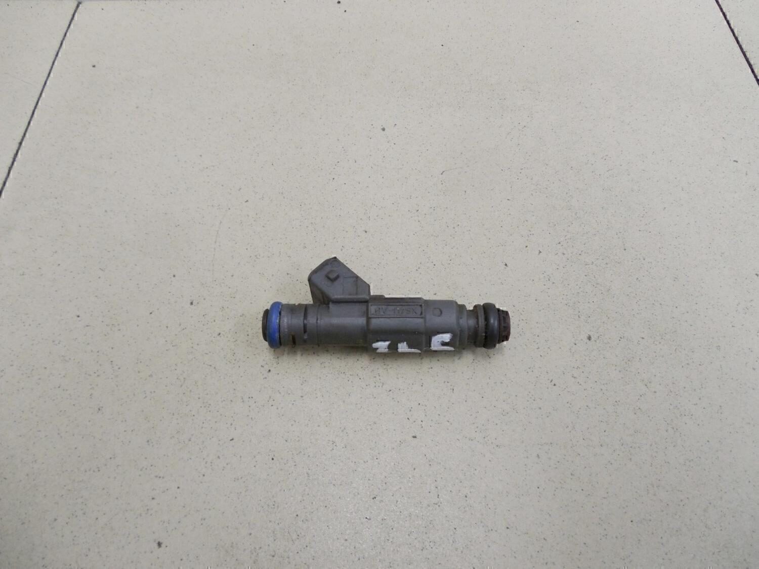 Форсунка инжекторная электрическая FORD Focus I 1998-2004