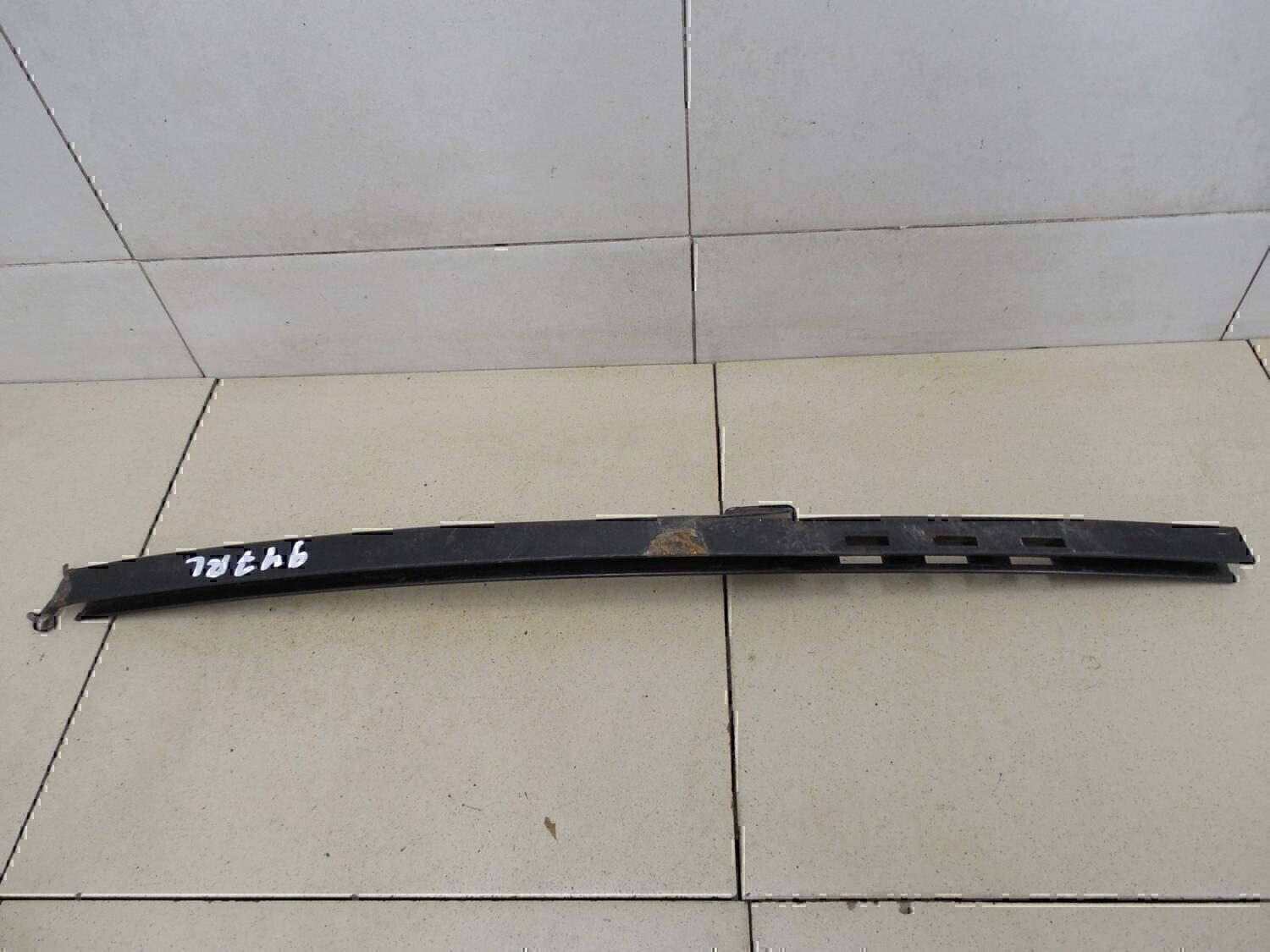 Направляющая стекла двери OPEL Astra H / Family 2004-2015