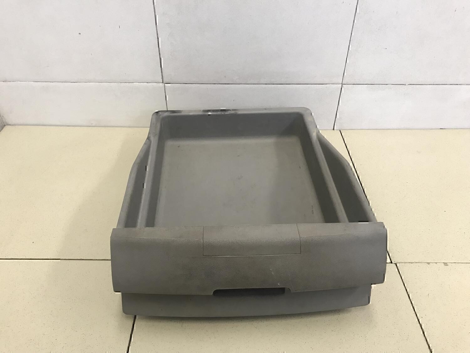 Ящик для инструментов NISSAN Almera Tino 2000-2006