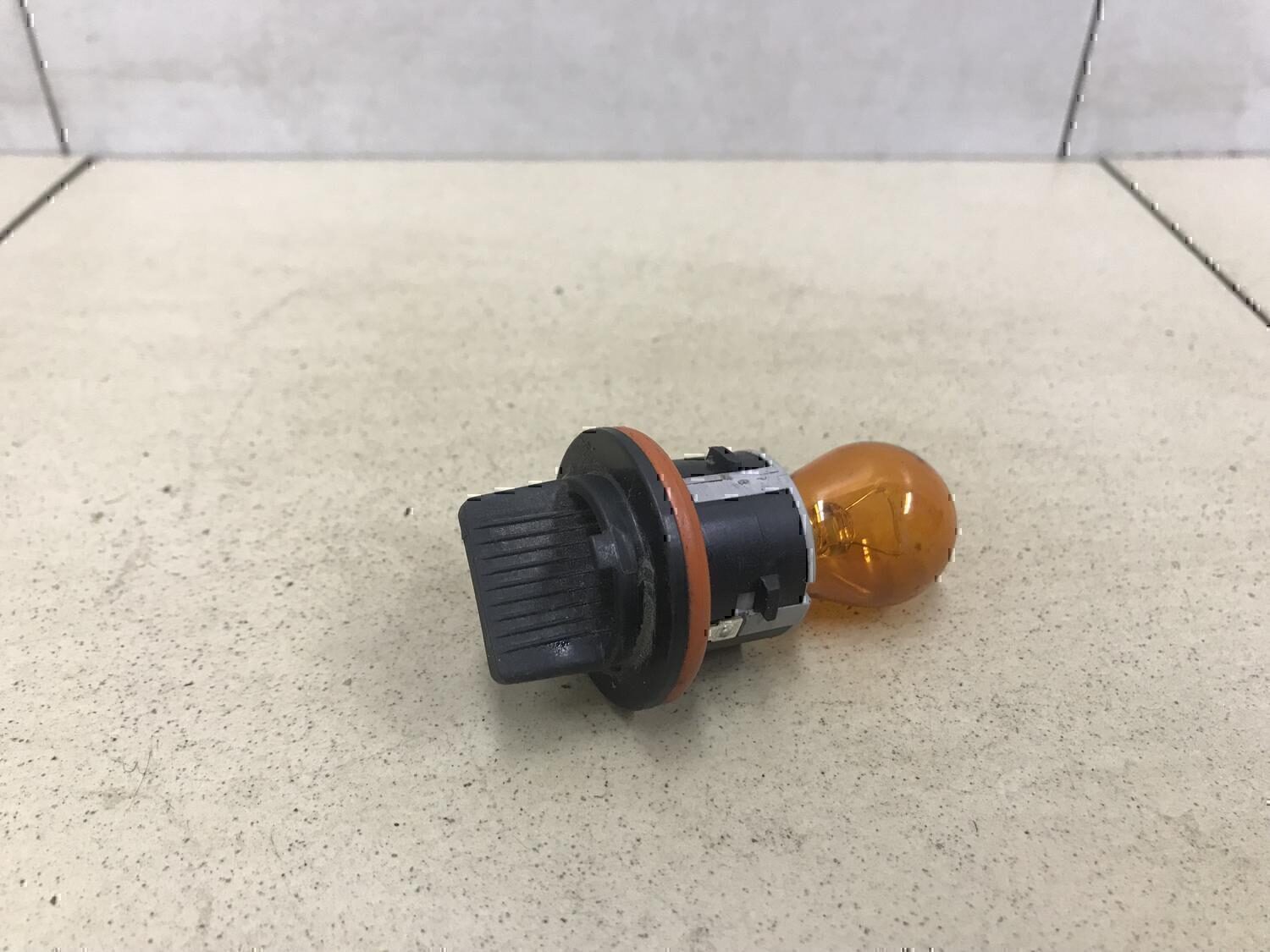 Патрон лампы KIA Sportage 2016>