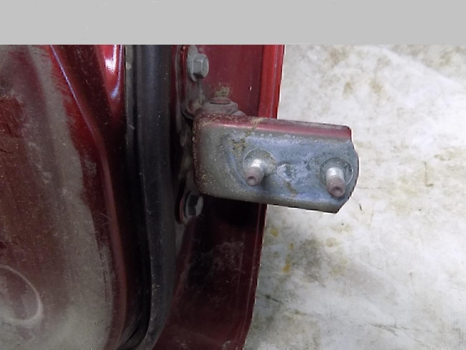 Петля двери задней левой нижняя TOYOTA Yaris Verso 1999-2005