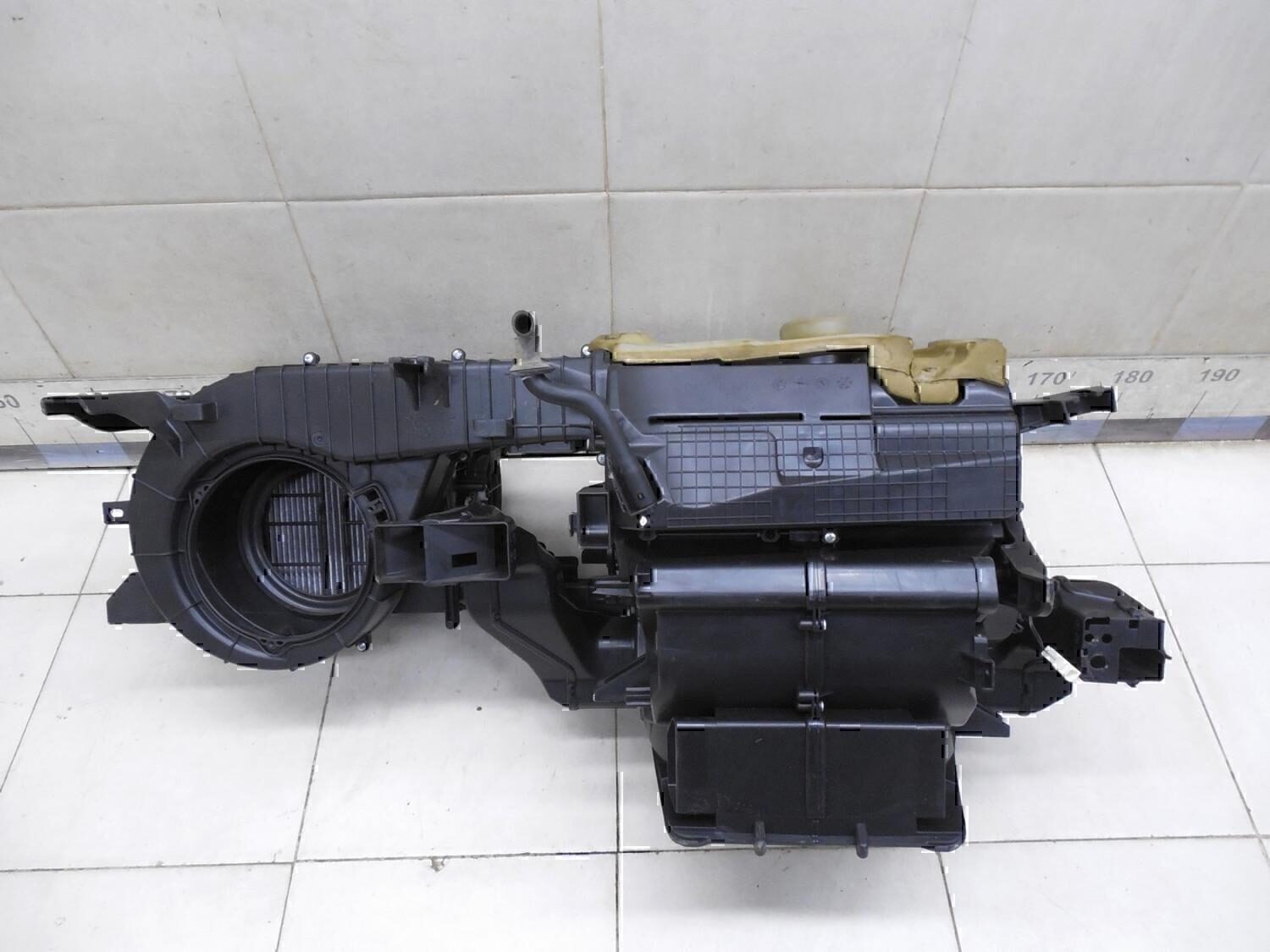 Корпус отопителя KIA Mohave 2009>