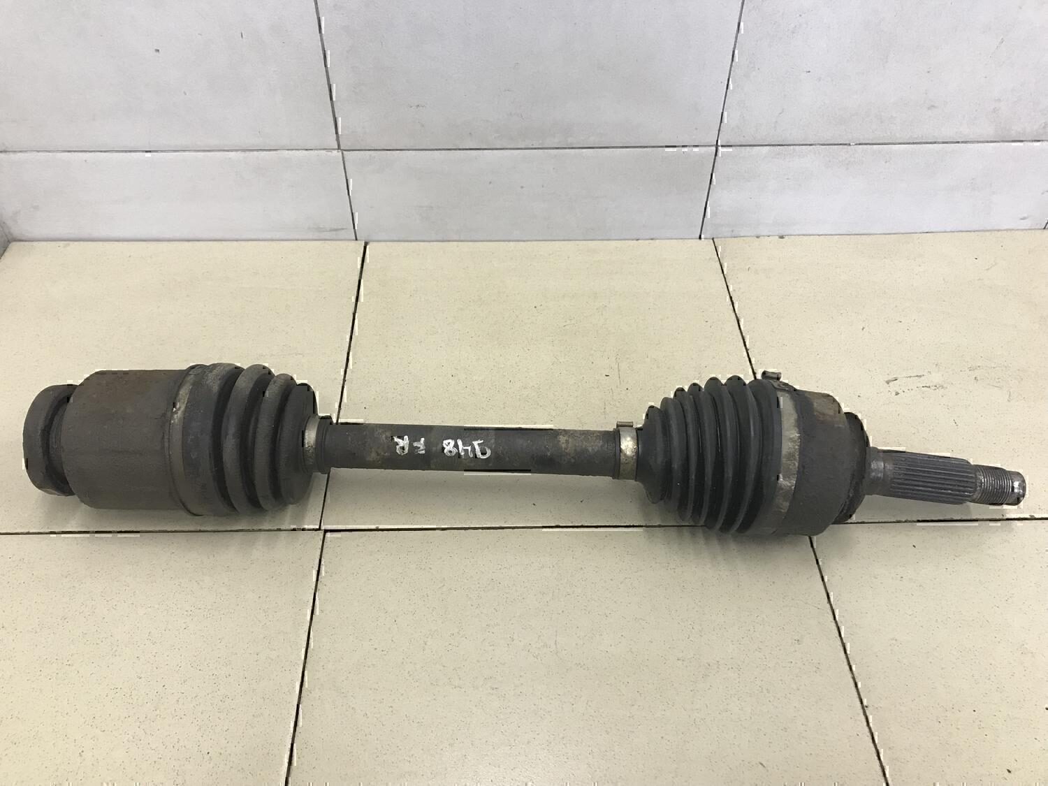 Полуось передняя правая KIA Mohave 2009>