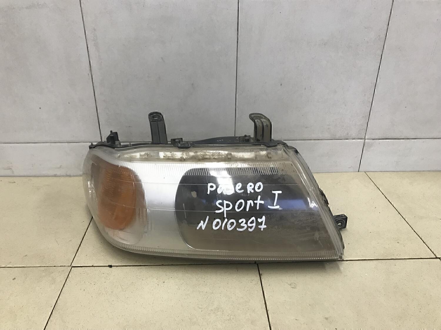 Фара правая MITSUBISHI Pajero/Montero Sport (K9) 1998-2008