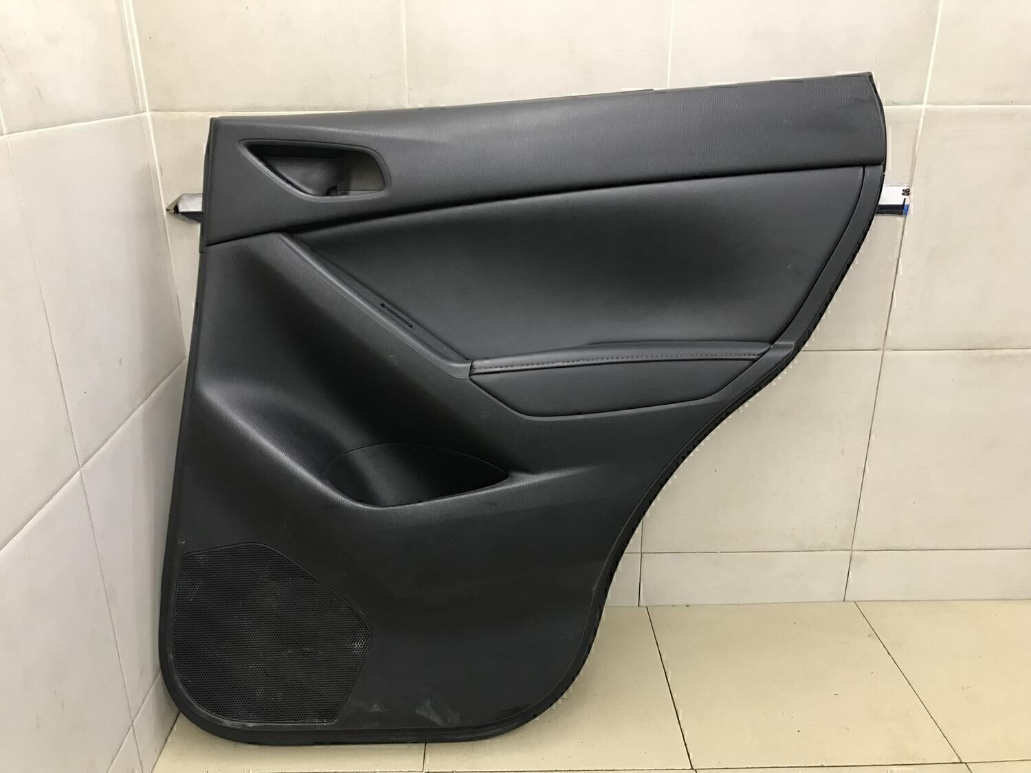 Обшивка двери задней правой MAZDA CX 5 2012>