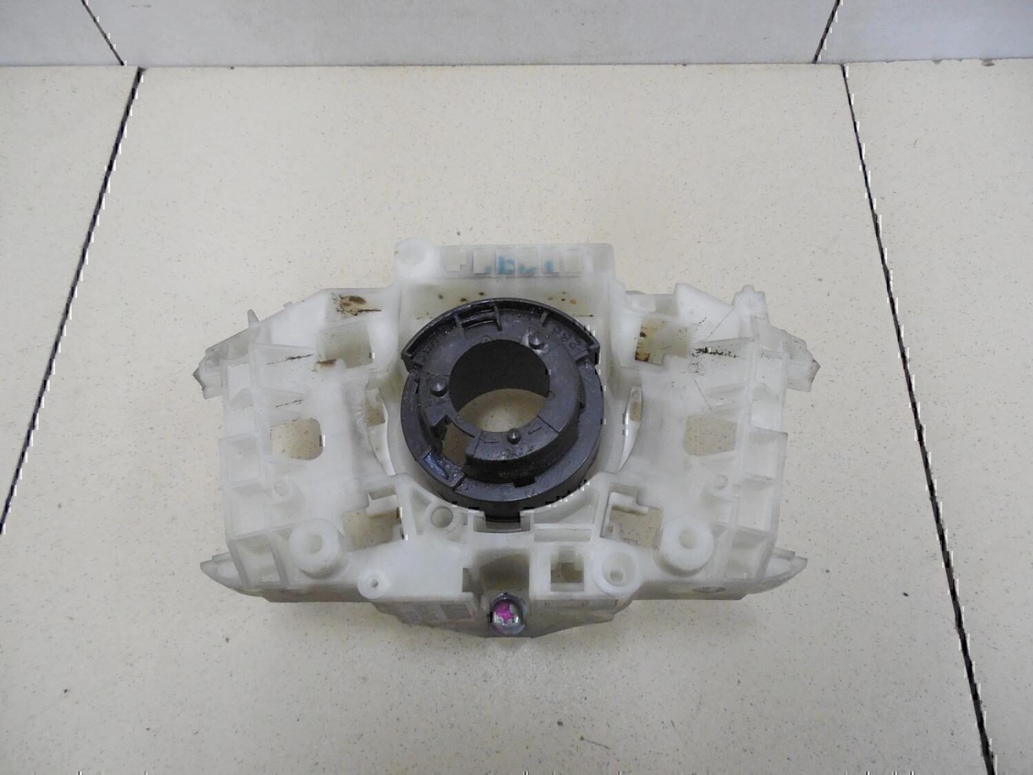 Кронштейн (сопут. товар) MITSUBISHI L200 (KB) 2006-2016