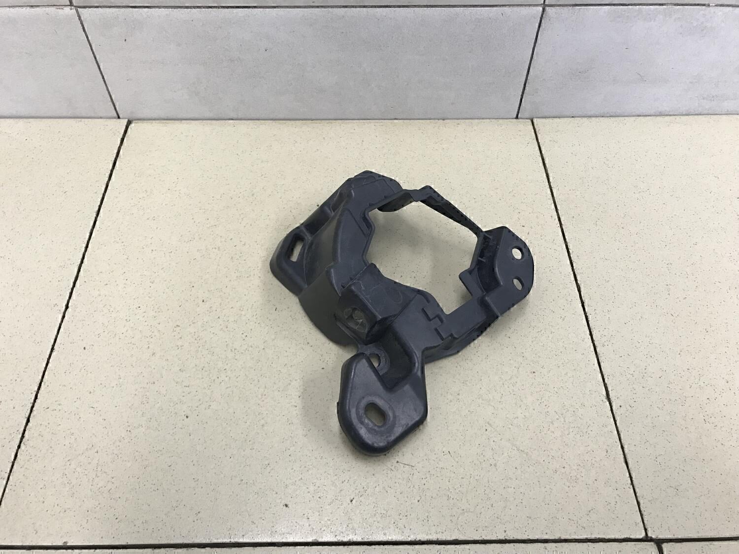 Кронштейн фары противотуманной правой MAZDA CX 5 2012>