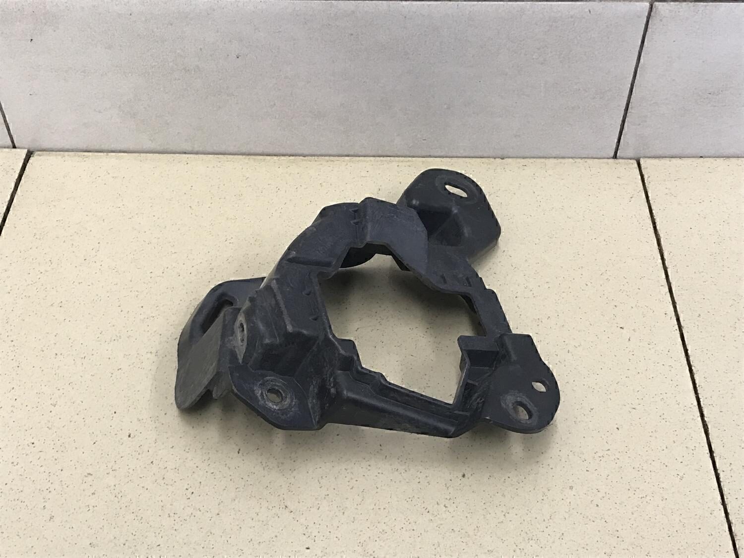 Кронштейн фары противотуманной левой MAZDA CX 5 2012>