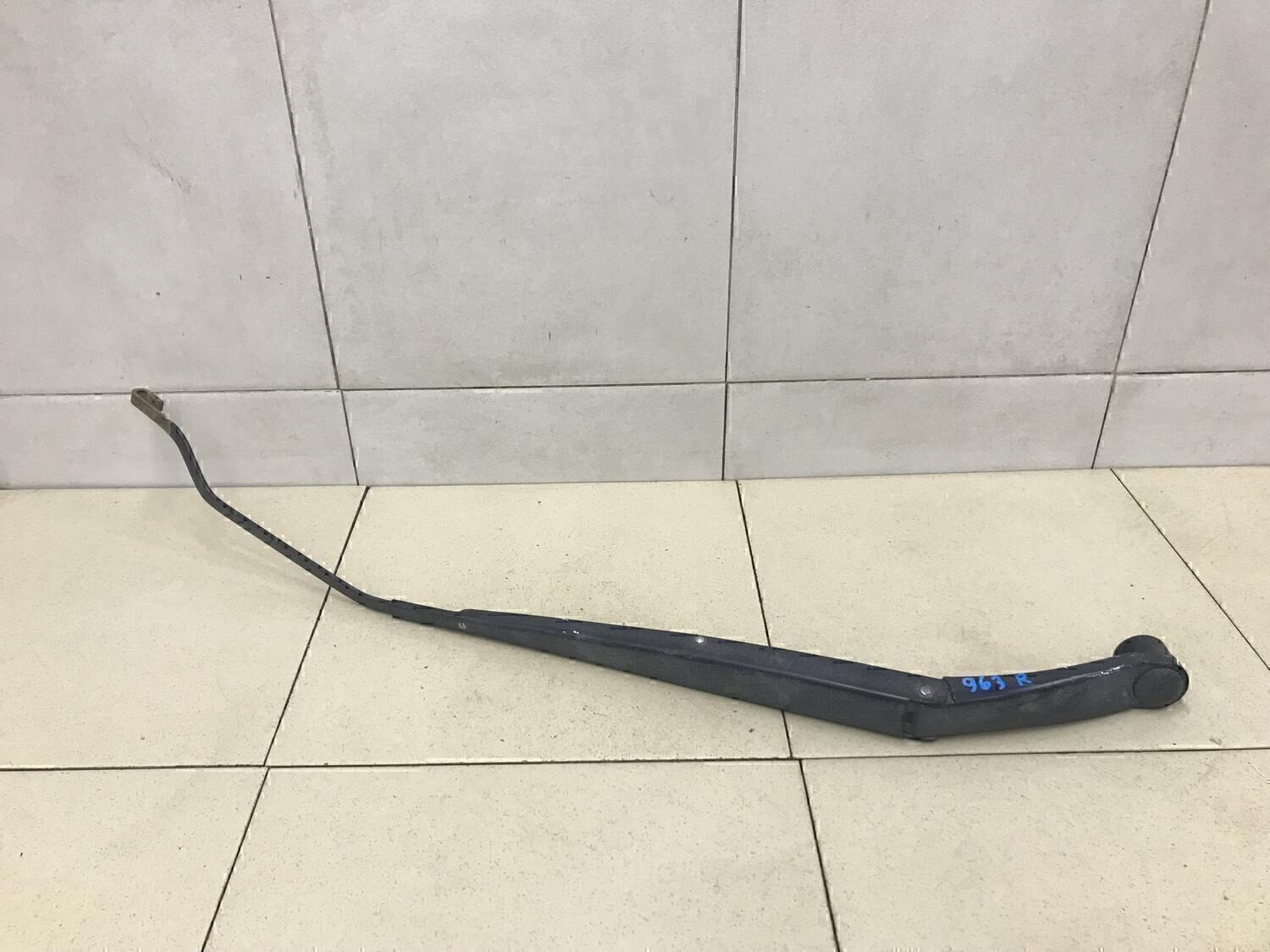 Поводок стеклоочистителя передний правый HYUNDAI Solaris 2010-2017