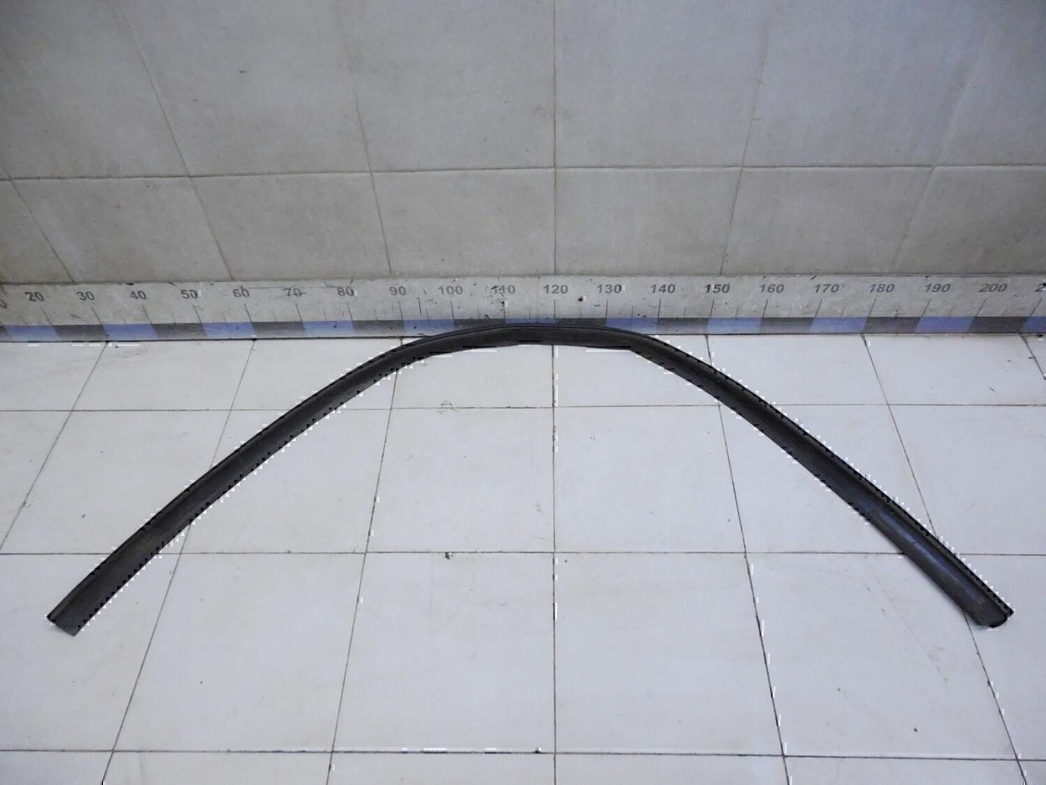 Уплотнитель (внутри) RENAULT Duster 2012>