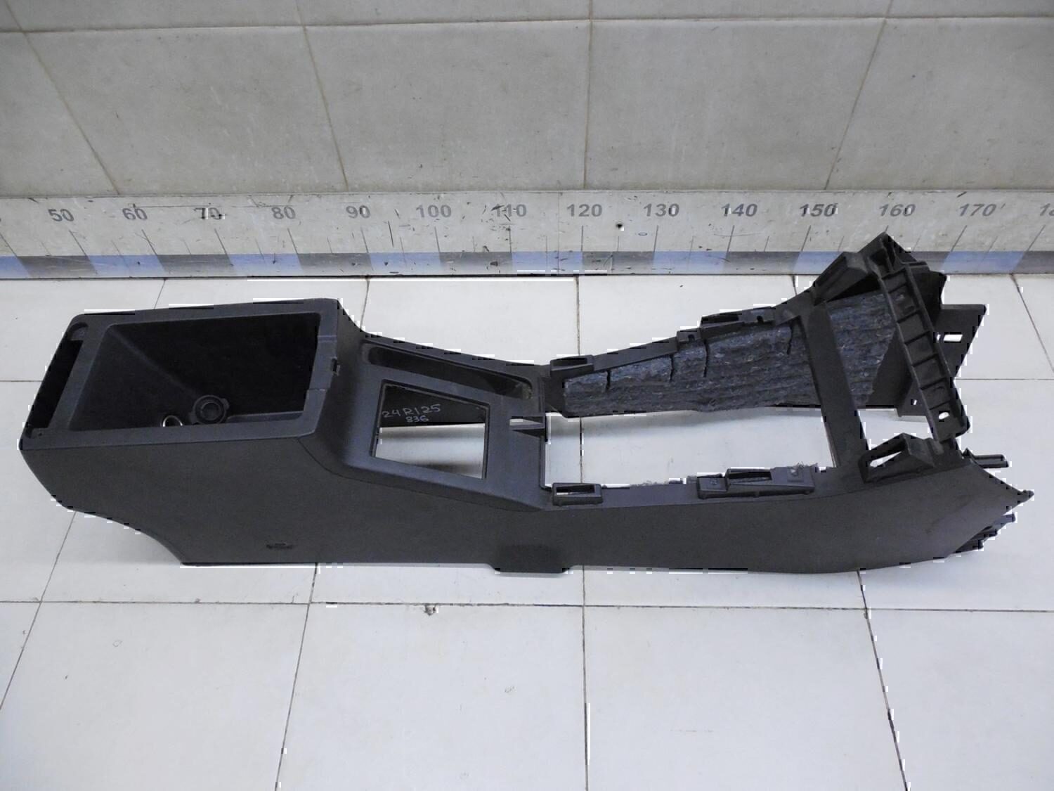 Консоль LIFAN X60 2012>