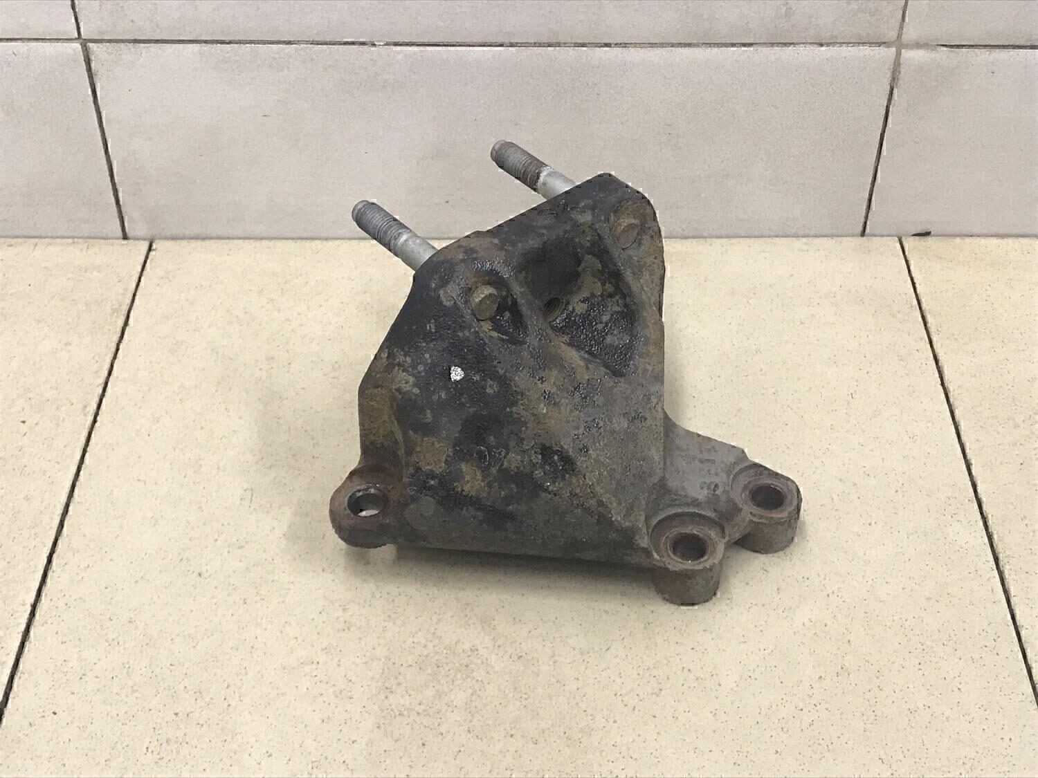 Кронштейн двигателя правый HYUNDAI Solaris 2010-2017