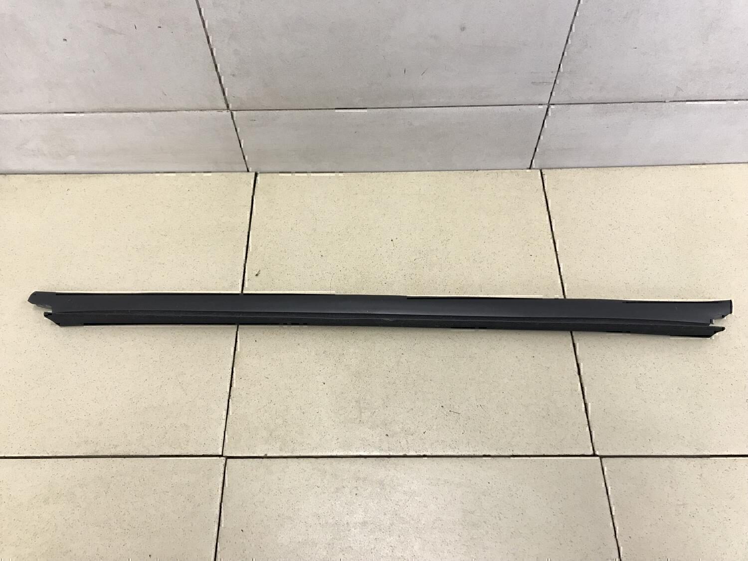 Уплотнитель (внутри) RENAULT Duster 2012>