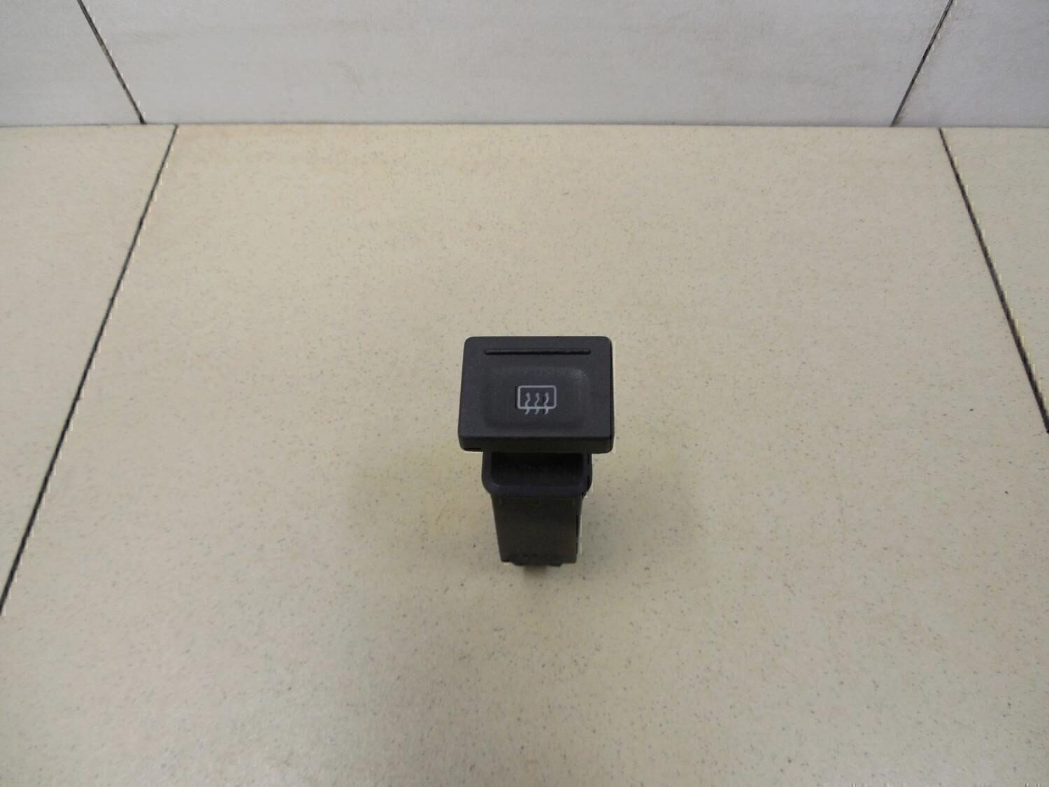 Кнопка обогрева заднего стекла Chery Amulet (A15) 2006>