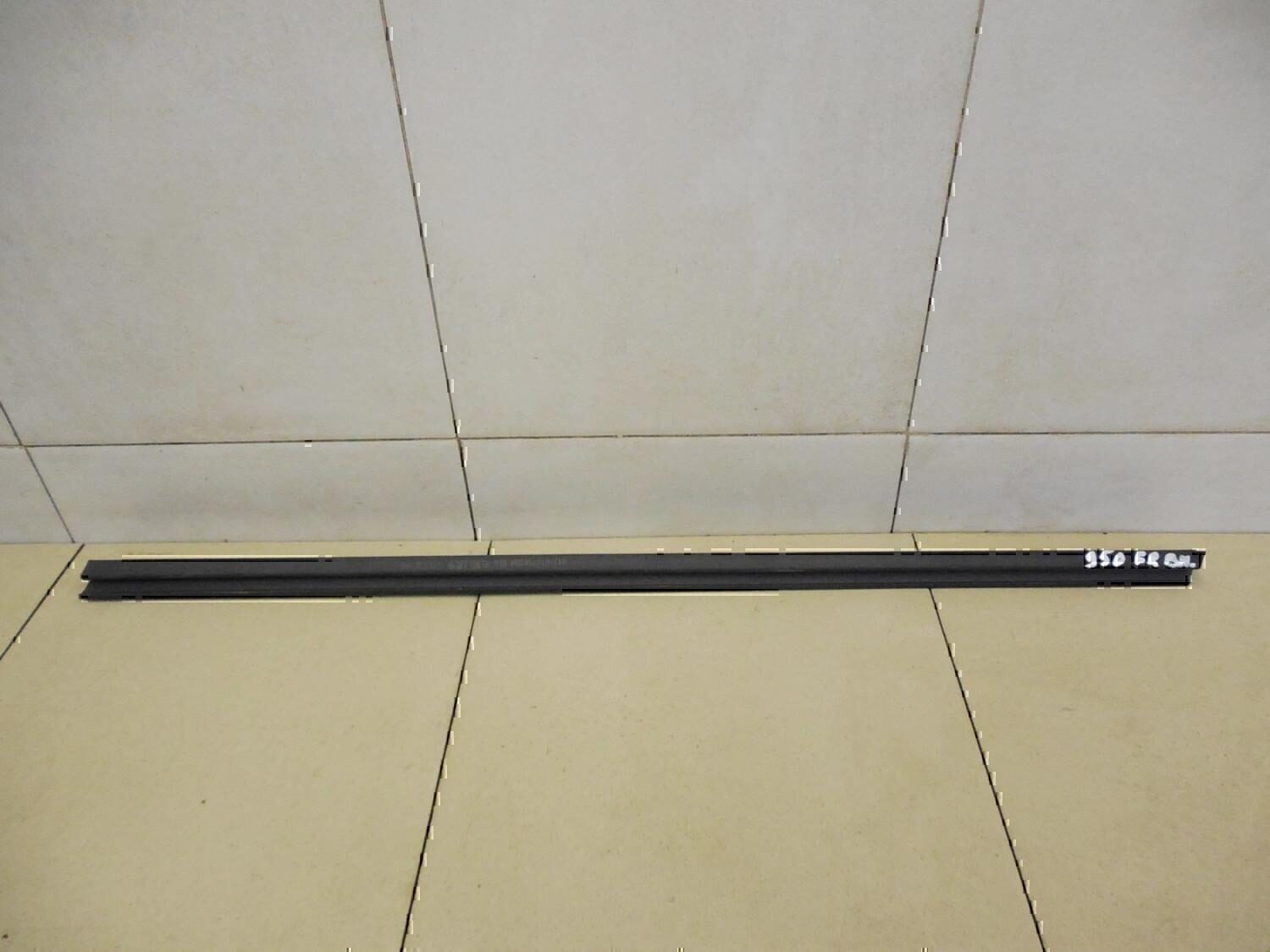 Накладка стекла переднего правого Chery Bonus (A13) 2011-2014