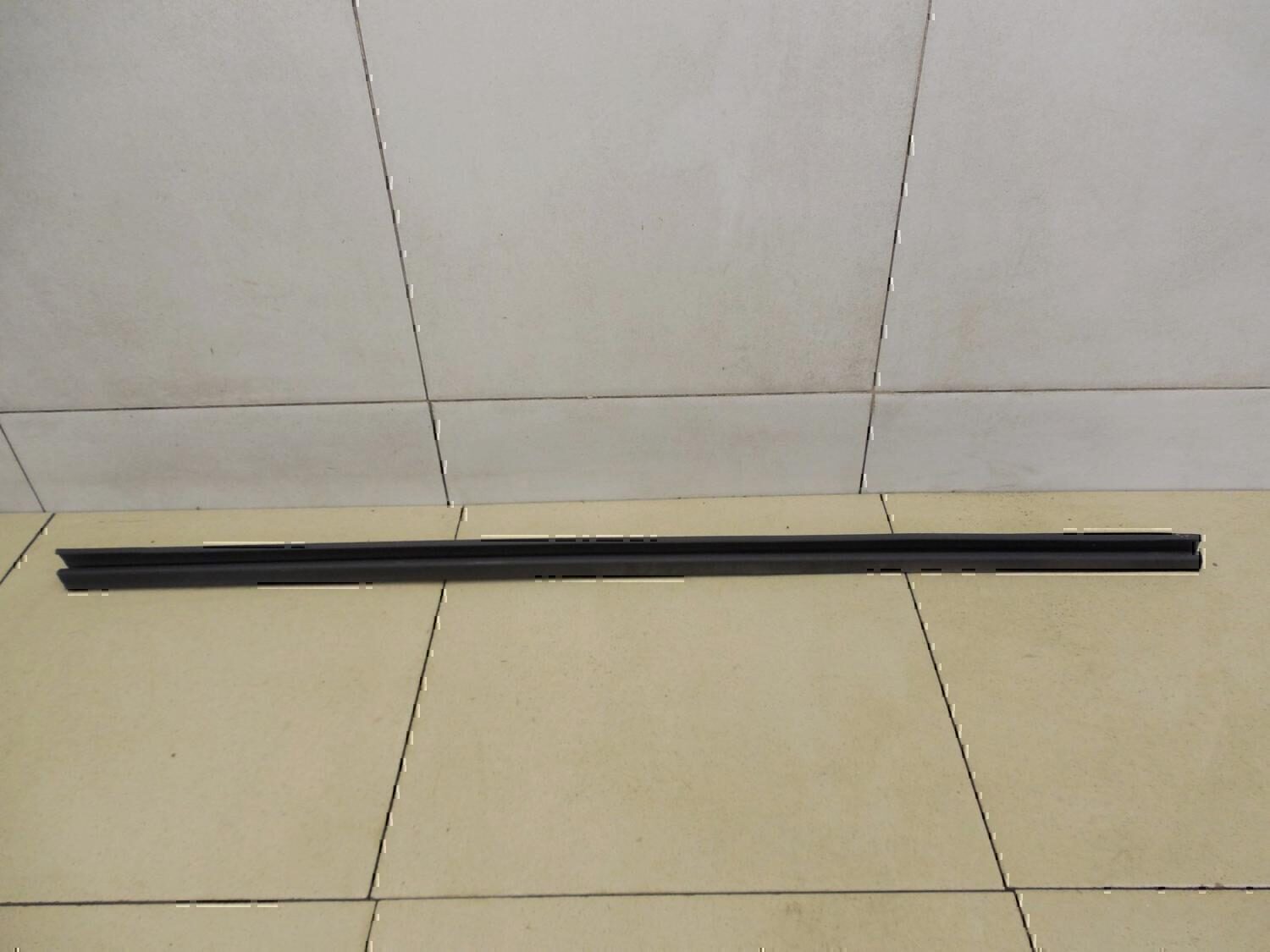 Накладка стекла переднего левого Chery Bonus (A13) 2011-2014