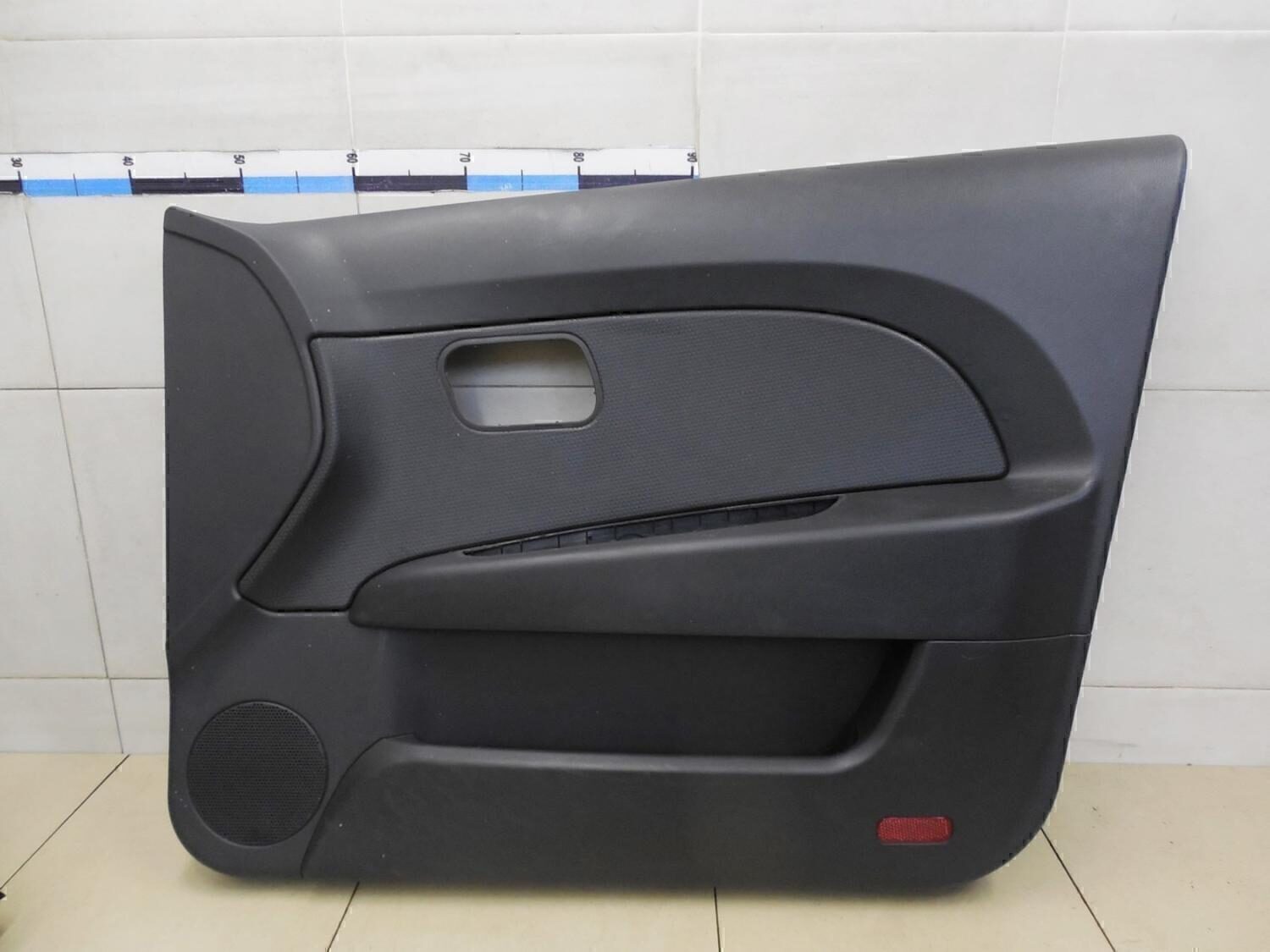 Обшивка двери передней правой Chery Bonus (A13) 2011-2014