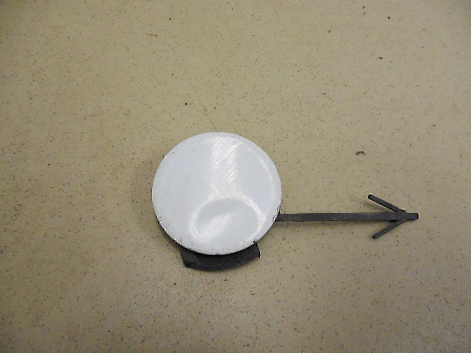 Заглушка буксировочного крюка OPEL Corsa D 2006-2015