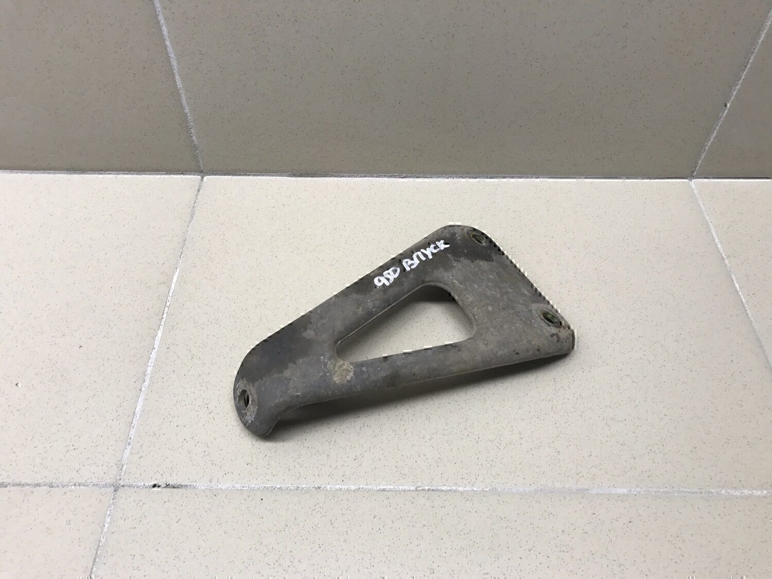 Кронштейн двигателя Chery Bonus (A13) 2011-2014