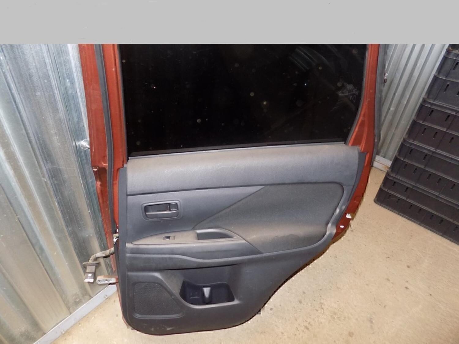 Стекло двери задней правой MITSUBISHI Outlander (GF) 2012>