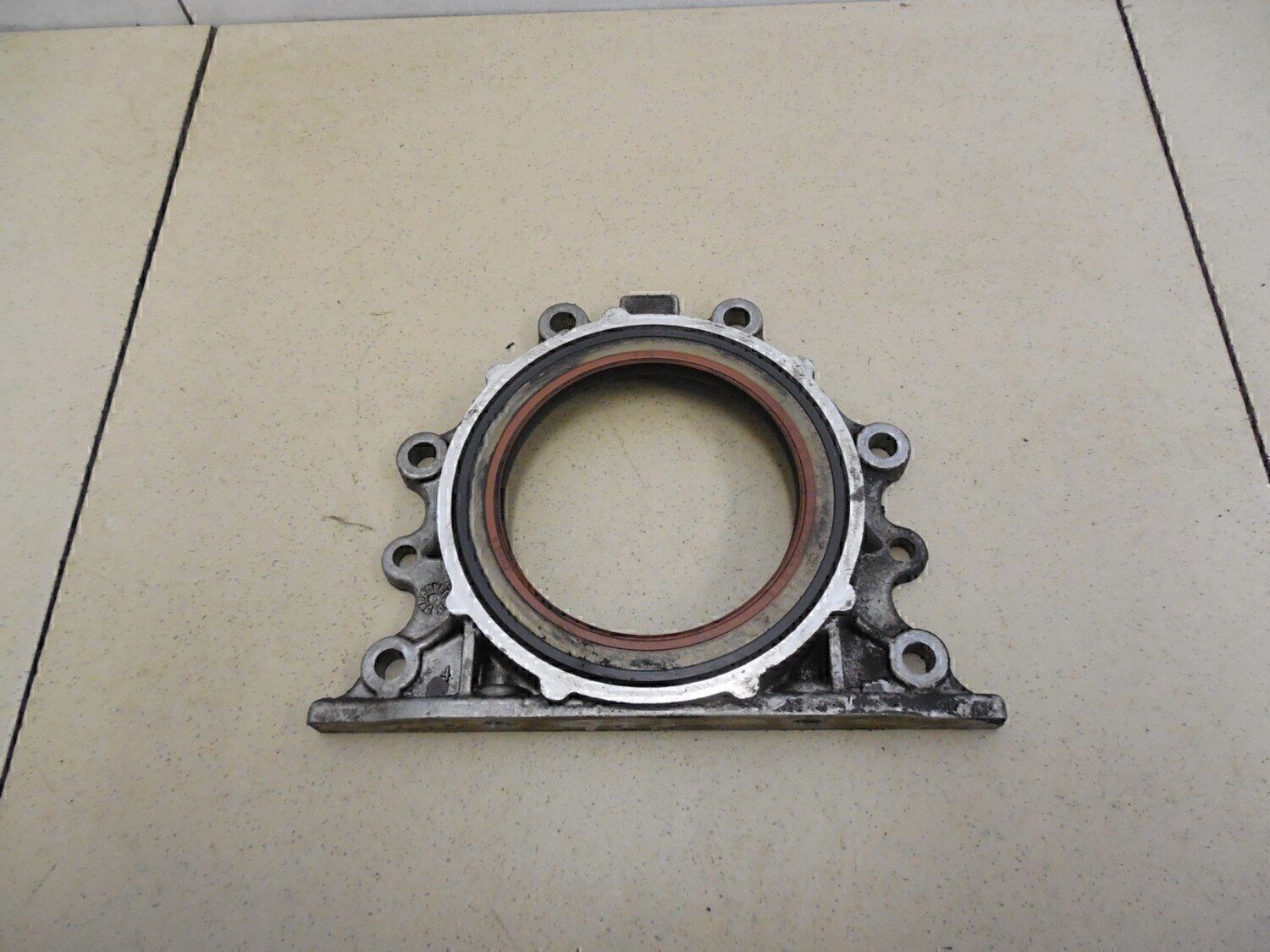 Крышка коленвала задняя TOYOTA Celica (T18#) 1989-1993