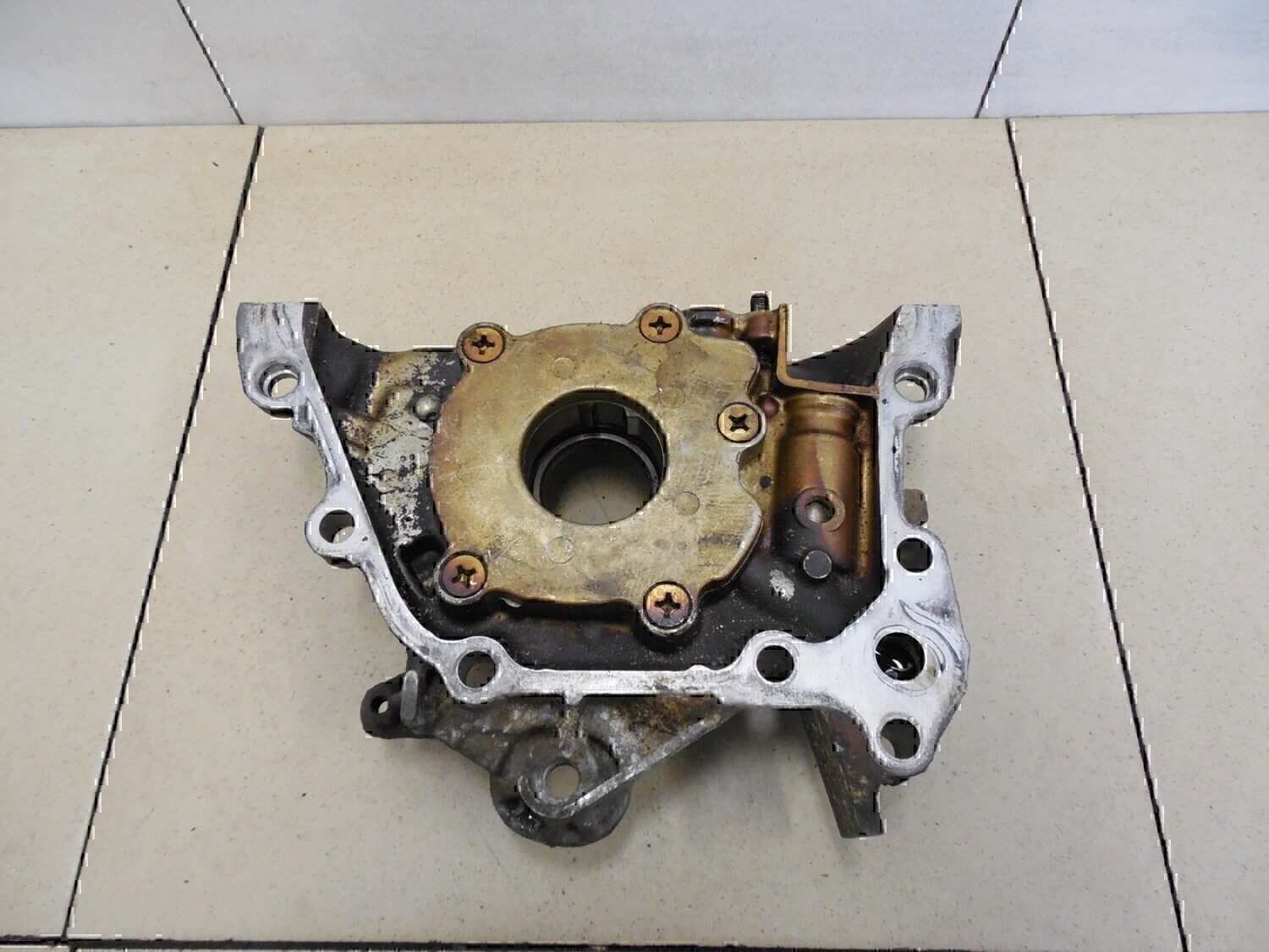 Насос масляный TOYOTA Avensis I 1997-2003